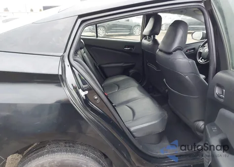 2022 Toyota Prius Nightshade Edition Awd-E z USA, uszkodzony, nr VIN JTDL9MFU3N3034444